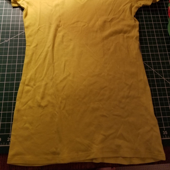 Merona V-Neck Ultimate Tee Short Sleeve - Picture 2 of 7